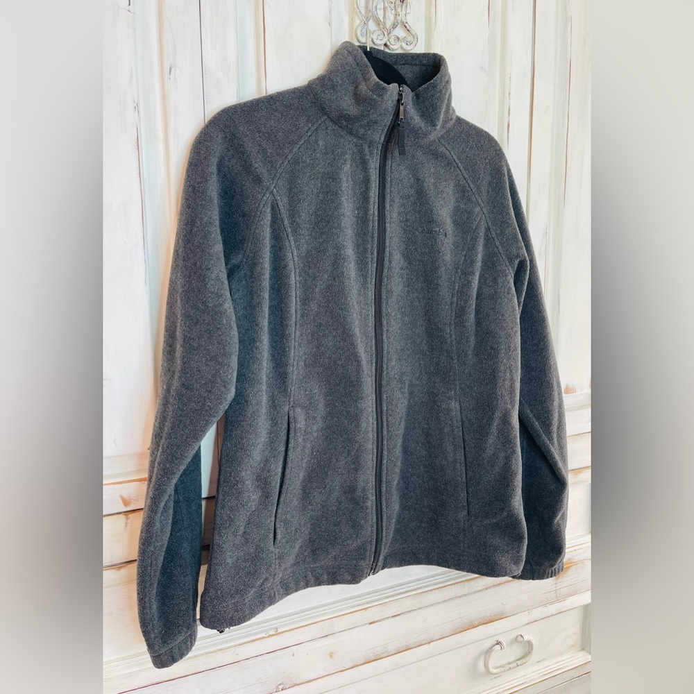 Columbia zip up fleece charcoal gray jacket size Lrg